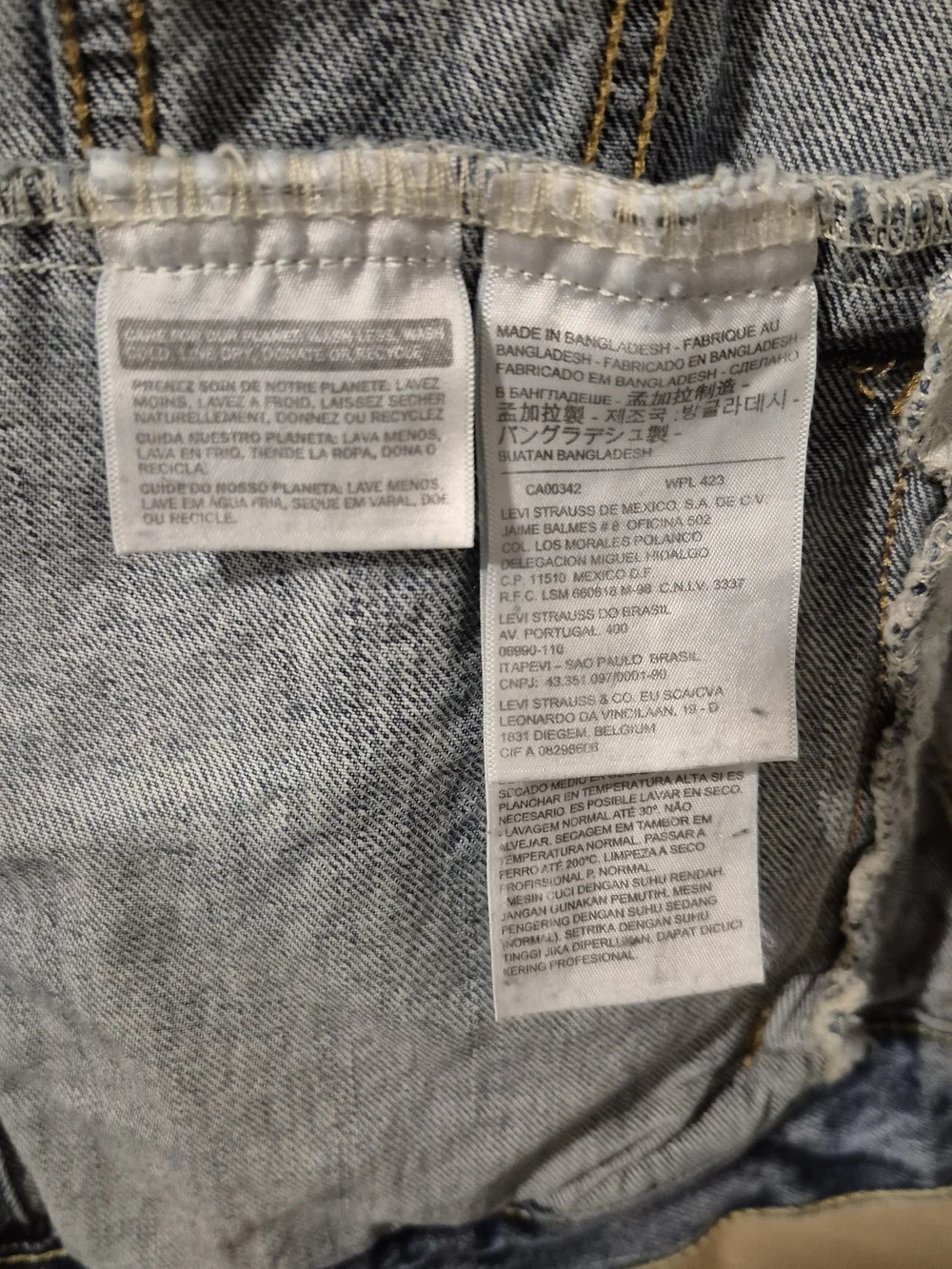 Levi's Classic Light Wash Denim Jacket 72334